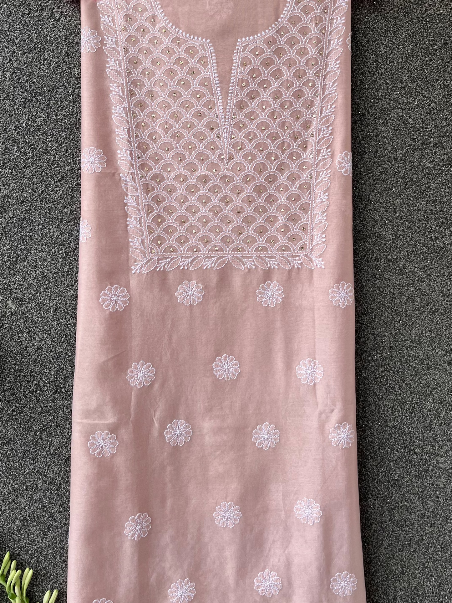 Sanchita Dusty pink Chikankari Kurta set with Mukaish work