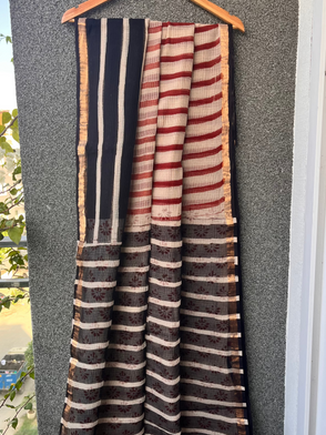 Red & Black Lined Kota doriya Saree