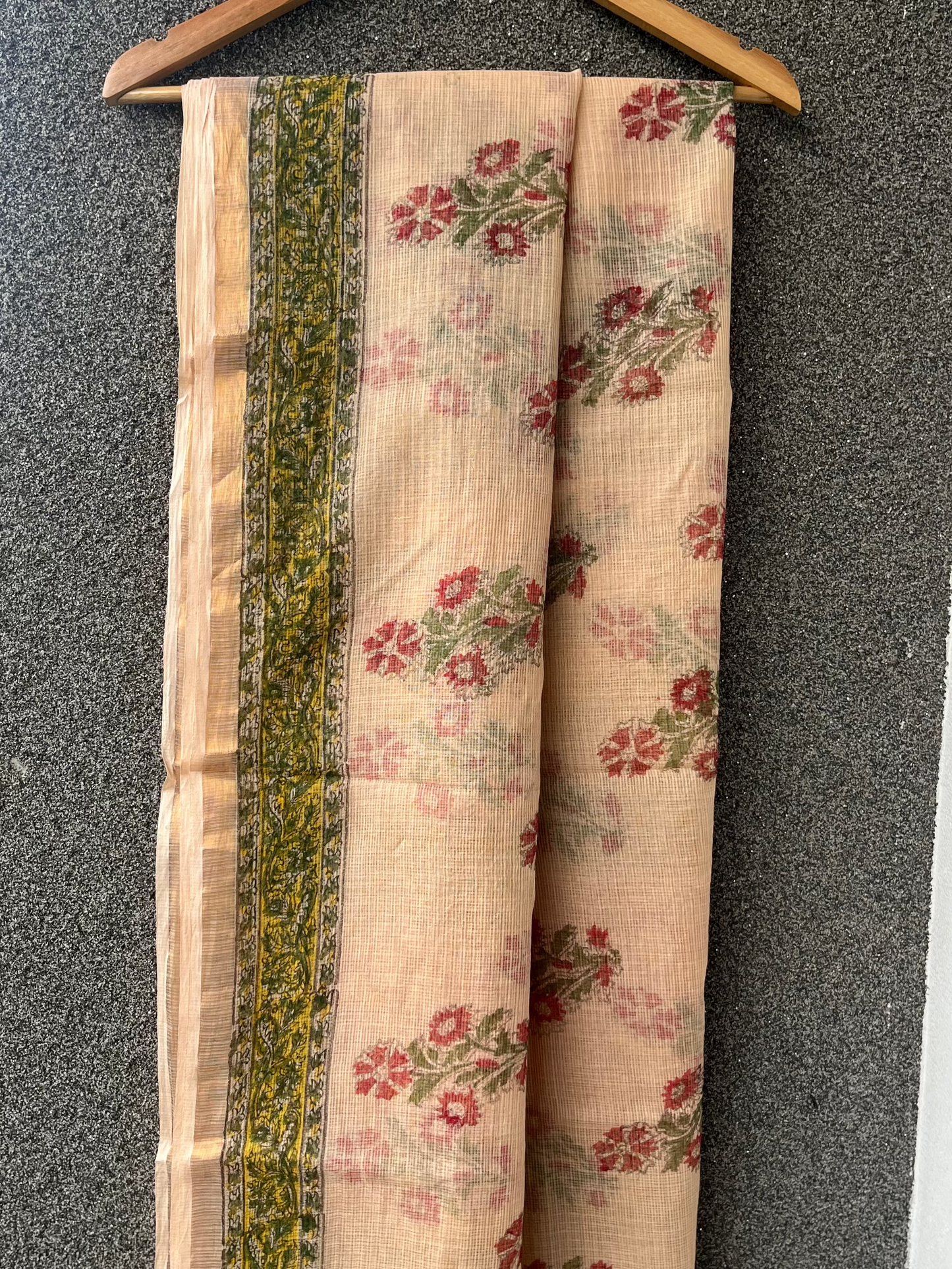 Beige Floral Boota Kota doriya Saree
