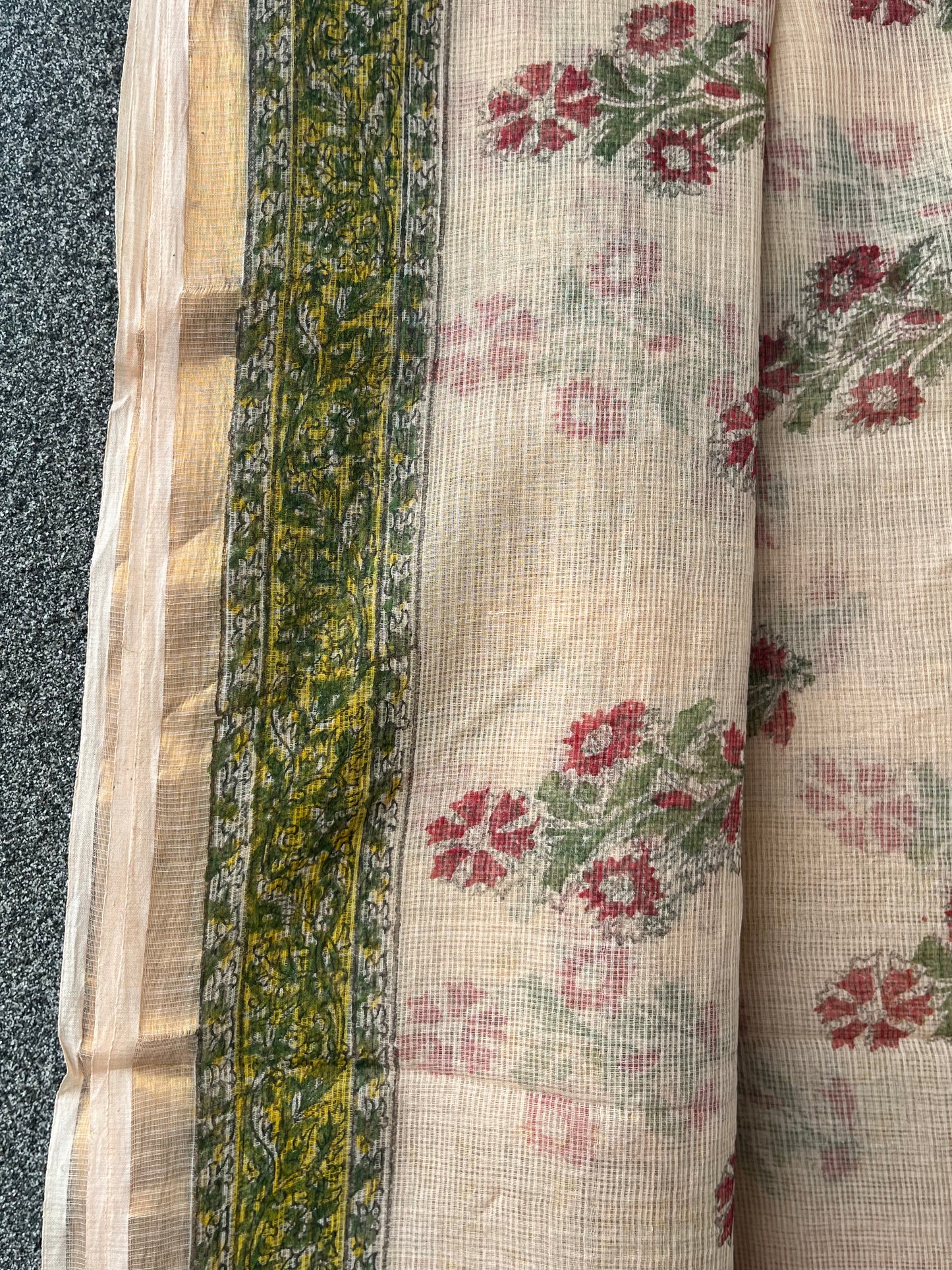 Beige Floral Boota Kota doriya Saree